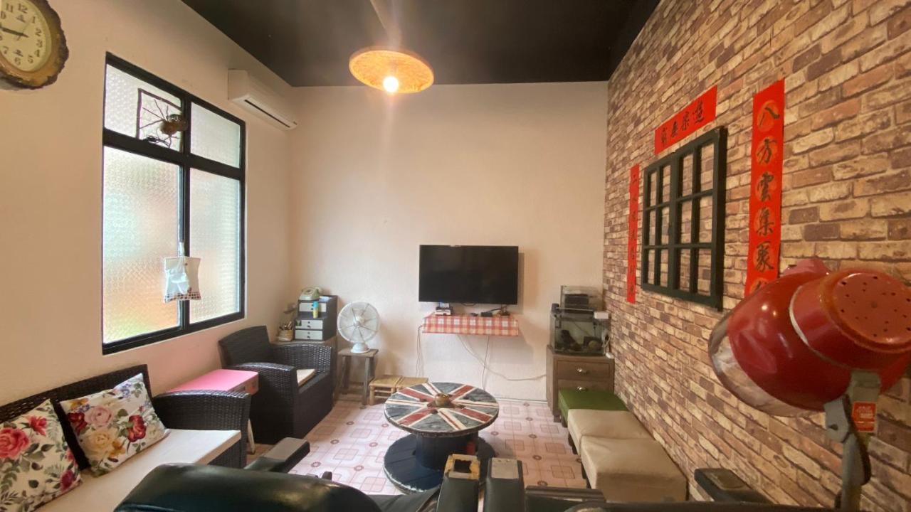 82G Backpacker Inn Манонг Екстериор снимка